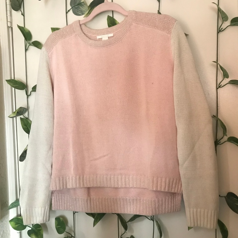 ❤️ ❤️ ❤️FOREVER 21 sweater with sparkling details